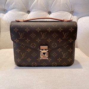 Louis Vuitton Pochette Métis